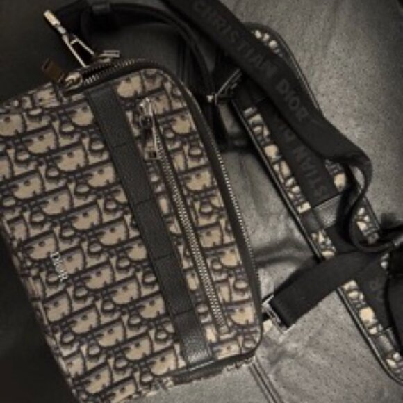 Dior Zipped Pouch with Strap Oblique Jacquard Beige and Black - Picture 1 of 14